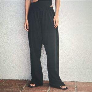 Zara Black Wide-Leg Trousers - Women's